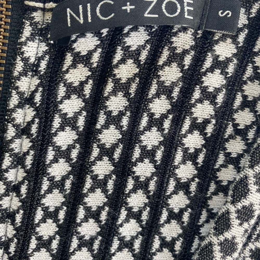 NIC+ZOE Black and White Geometric Maxi Dress - Picture 2 of 6